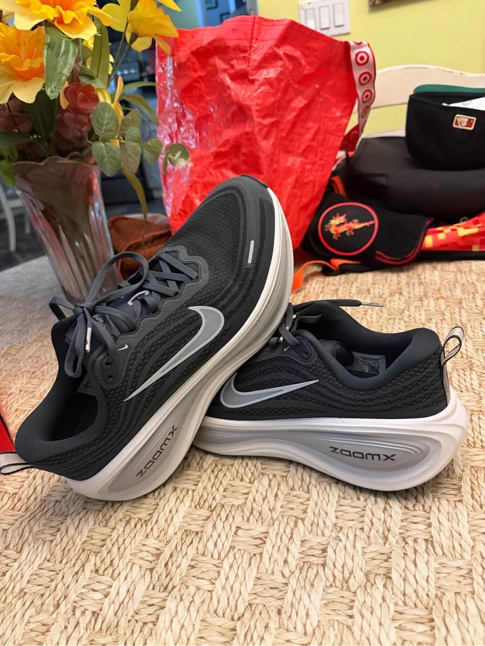 Nike Vomero Plus  sz 10 mens new no box !!! Black and white color way!!!